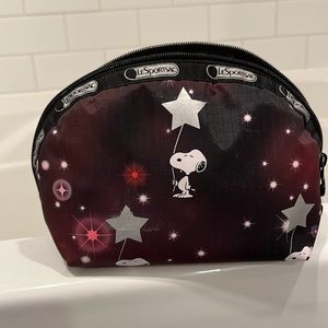 Le Sport Sac Makeup bag - Snoopy!